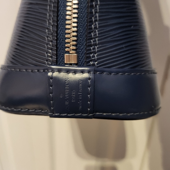 LV ALMA BB EPI INDIGO - Picture 5 of 11